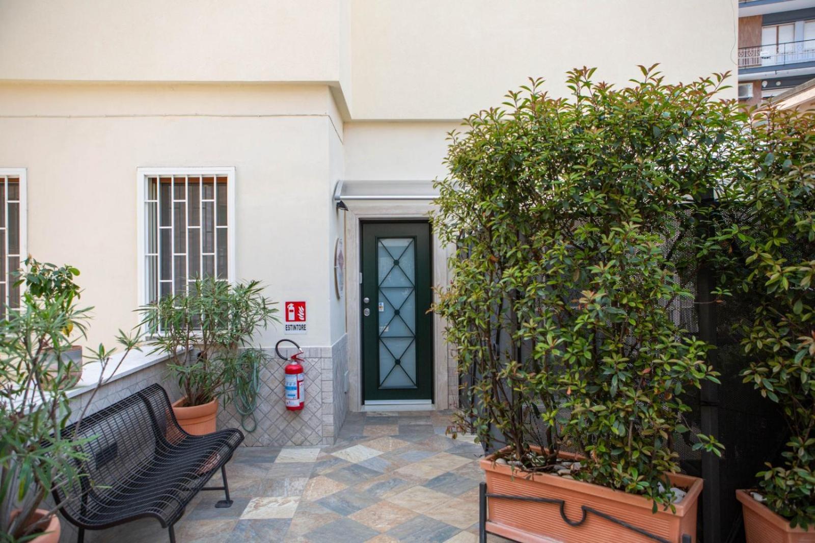 Little Rock Guest House Gaeta Exterior foto
