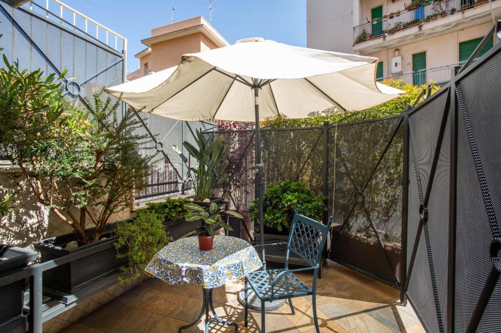 Little Rock Guest House Gaeta Exterior foto